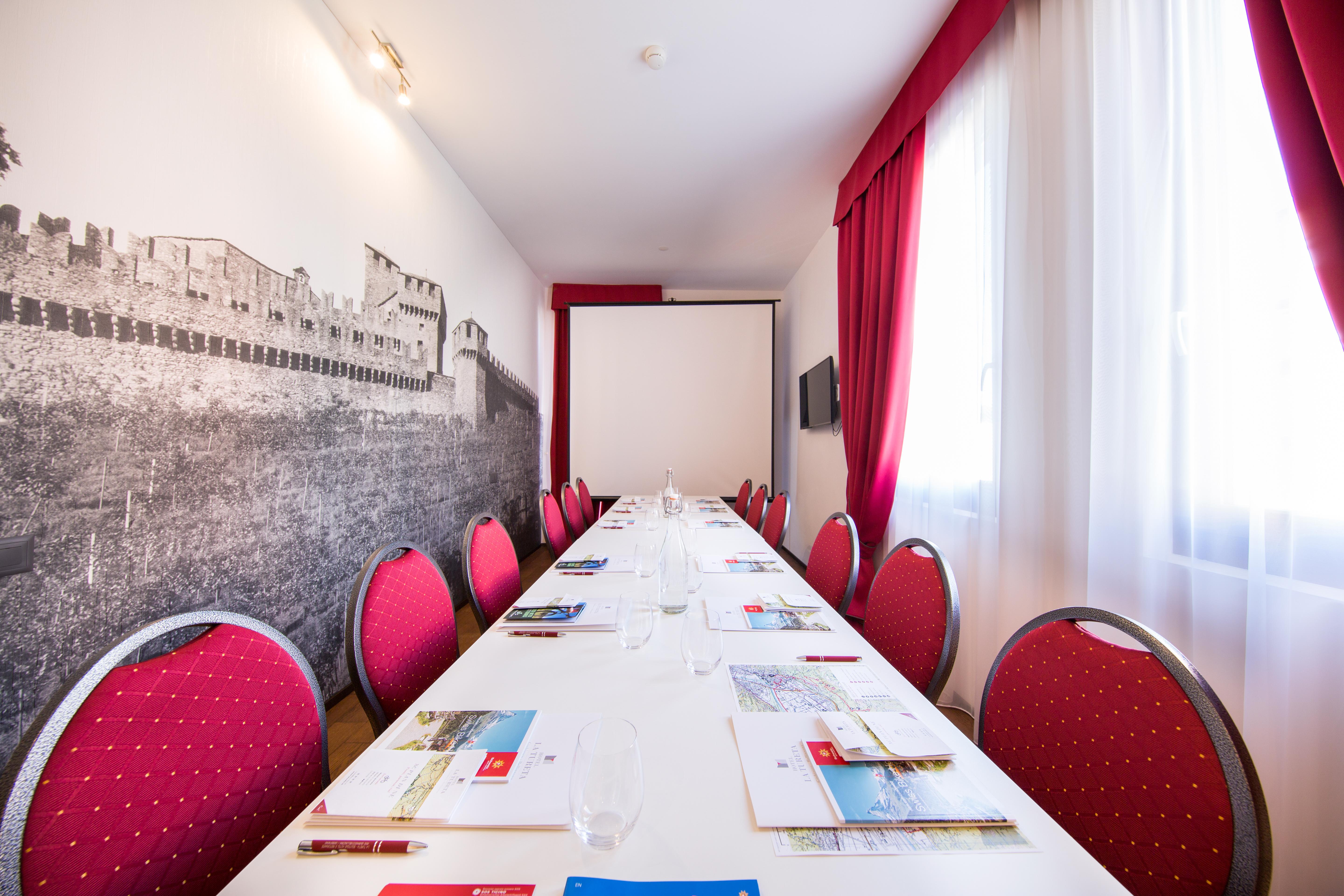 Boutique & Business Hotel La Tureta Giubiasco Bagian luar foto