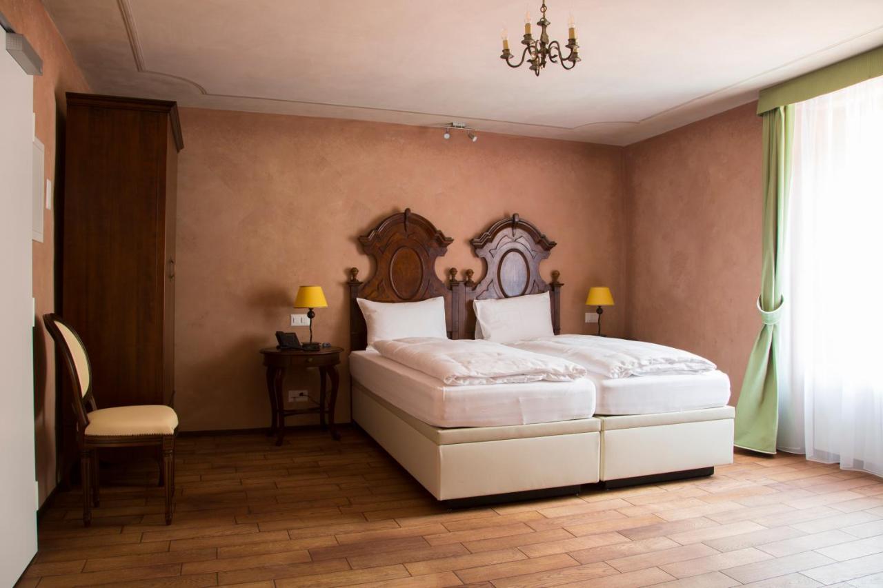 Boutique & Business Hotel La Tureta Giubiasco Bagian luar foto